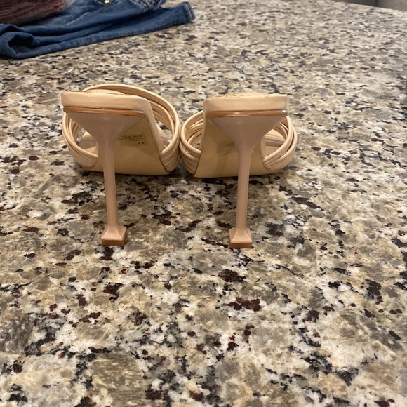 Cape Robbin Mexmon High Heels: Strappy Shoes Heels with Square Open Toe - Picture 3 of 9